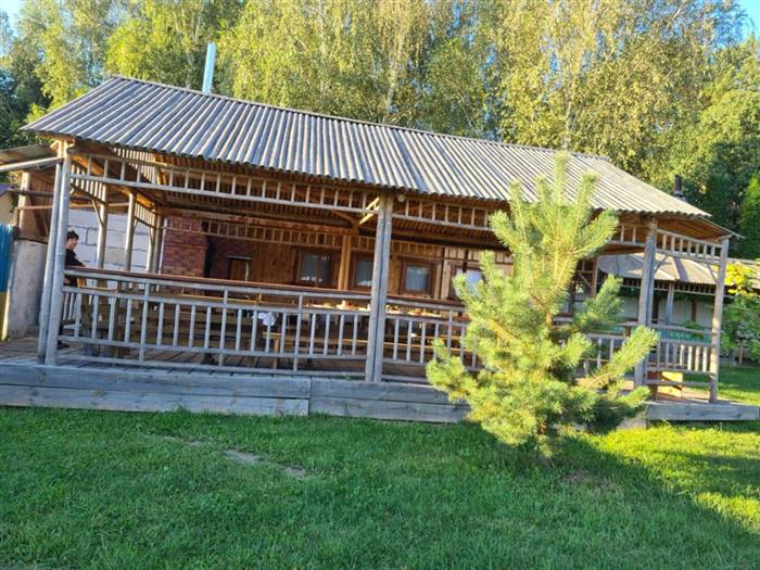 Будівництво літньої кухні з верандою, терасою на дачній ділянці: варіанти