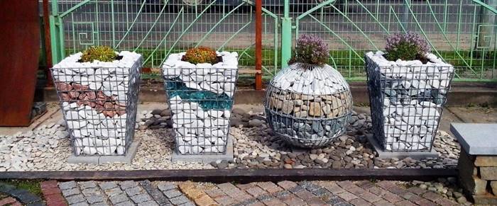 Габіони в ландшафтному дизайні дачі - як використовувати кам'яні клумби