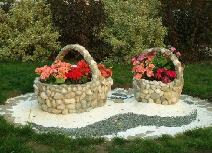 Клумба з каменів своїми руками покроково: порядок створення