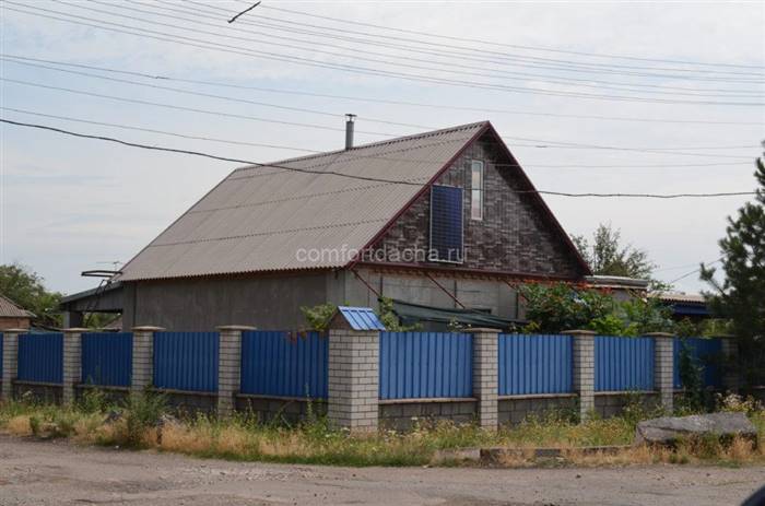 Паркани для приватного будинку: варіанти красивих, сучасних огорож
